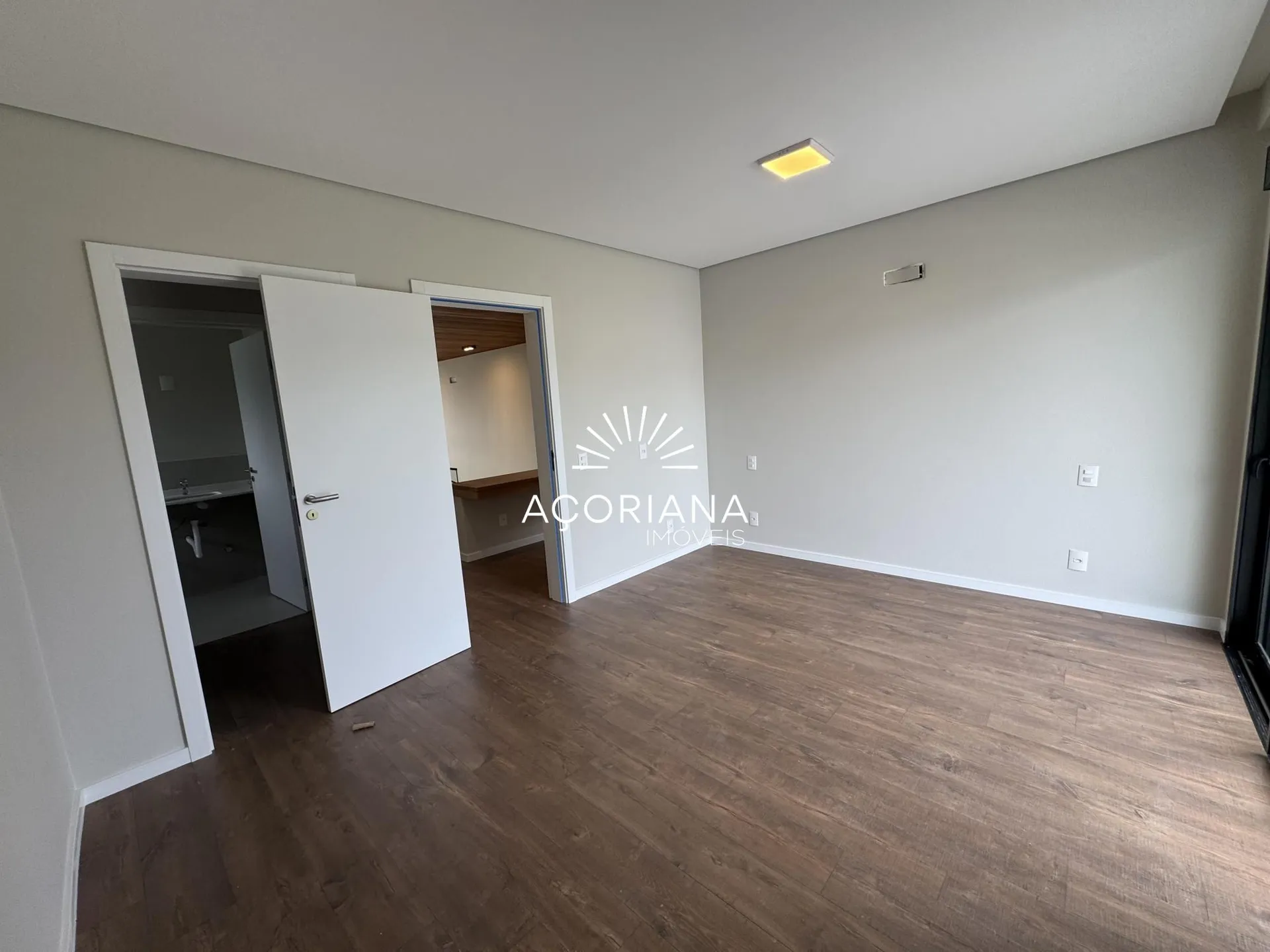 Дом с приватным садом, 270 м² и 3 спальни — photo 18