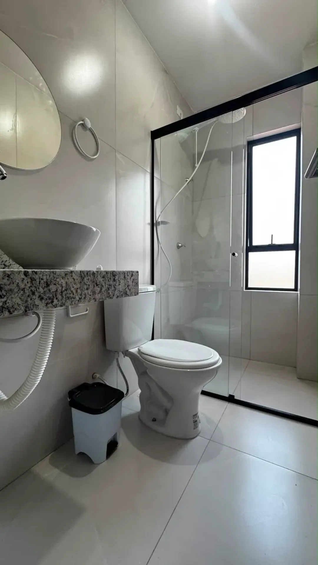 Furnished 3-bedroom apartment with open-plan kitchen — photo 8
