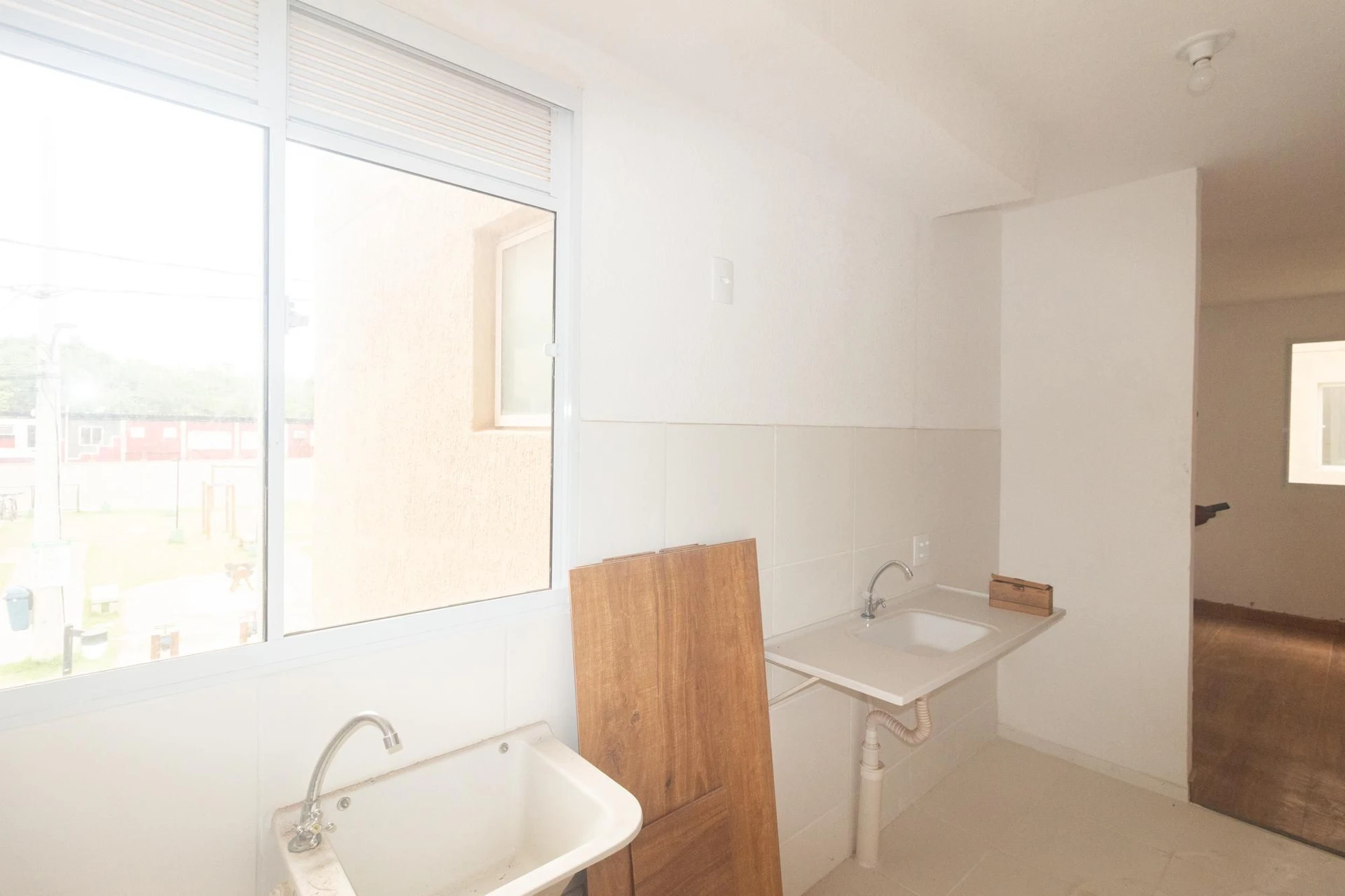 Rental apartment with 2 bedrooms and 1 parking spot — photo 24