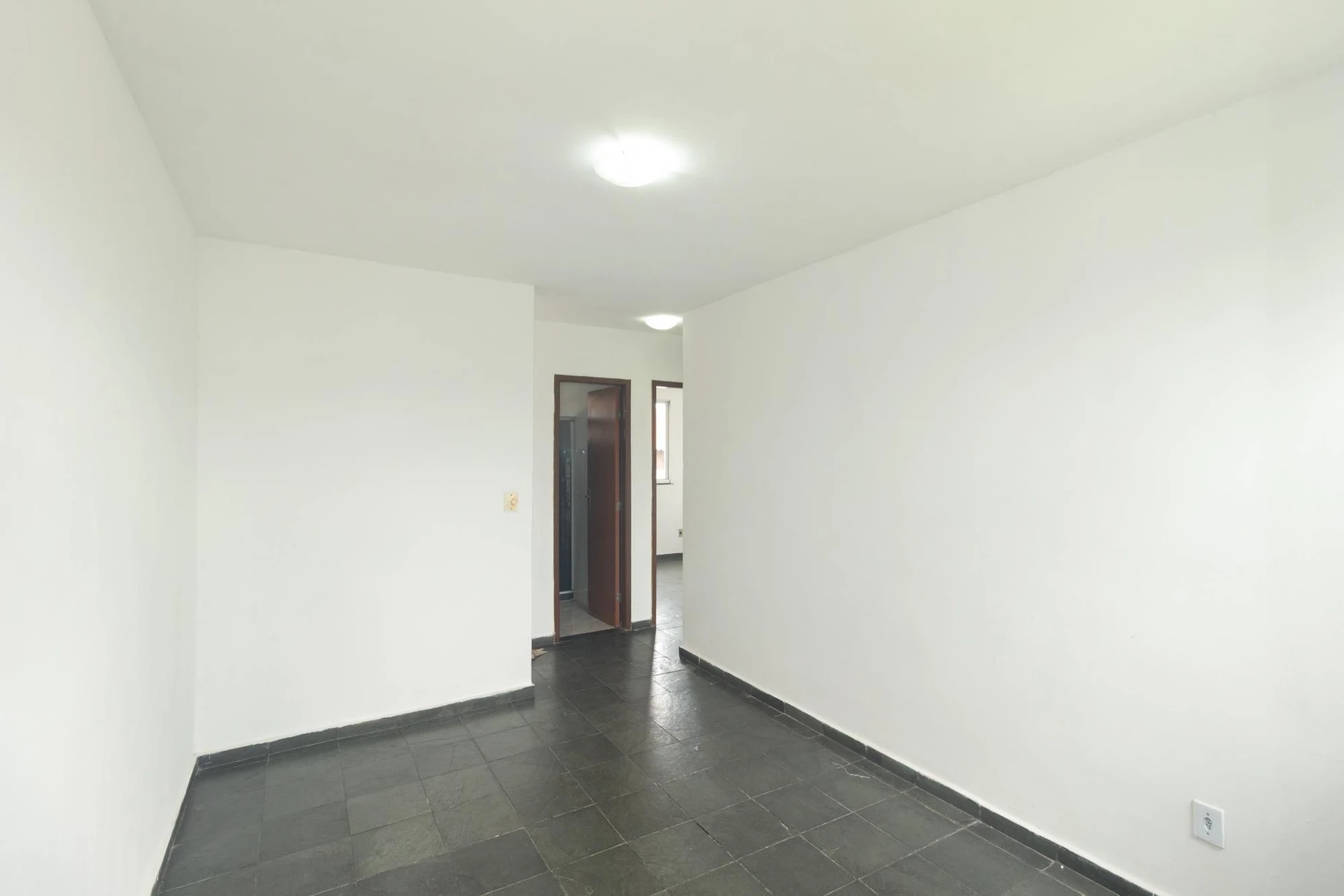 Apartamento de 2 dormitorios, cocina cerrada y mascotas — photo 9