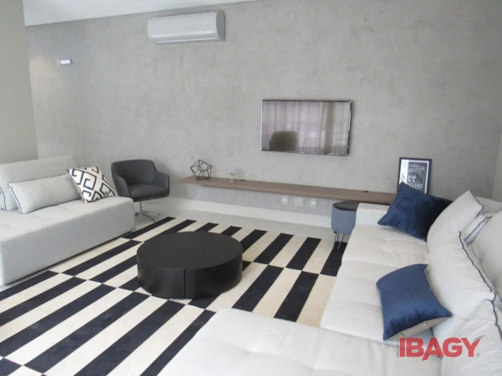 2-bedroom apartment in a building with a sauna — photo 76