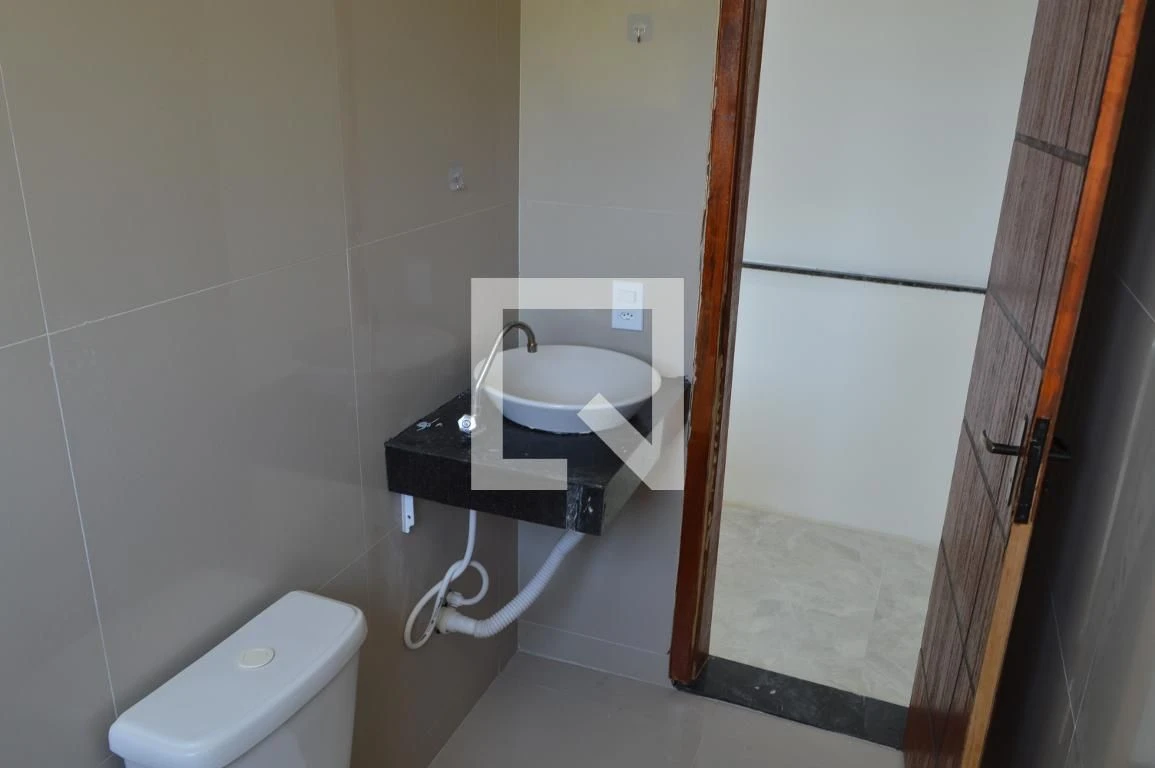 Casa de 3 quartos com janelas do piso ao teto — photo 45