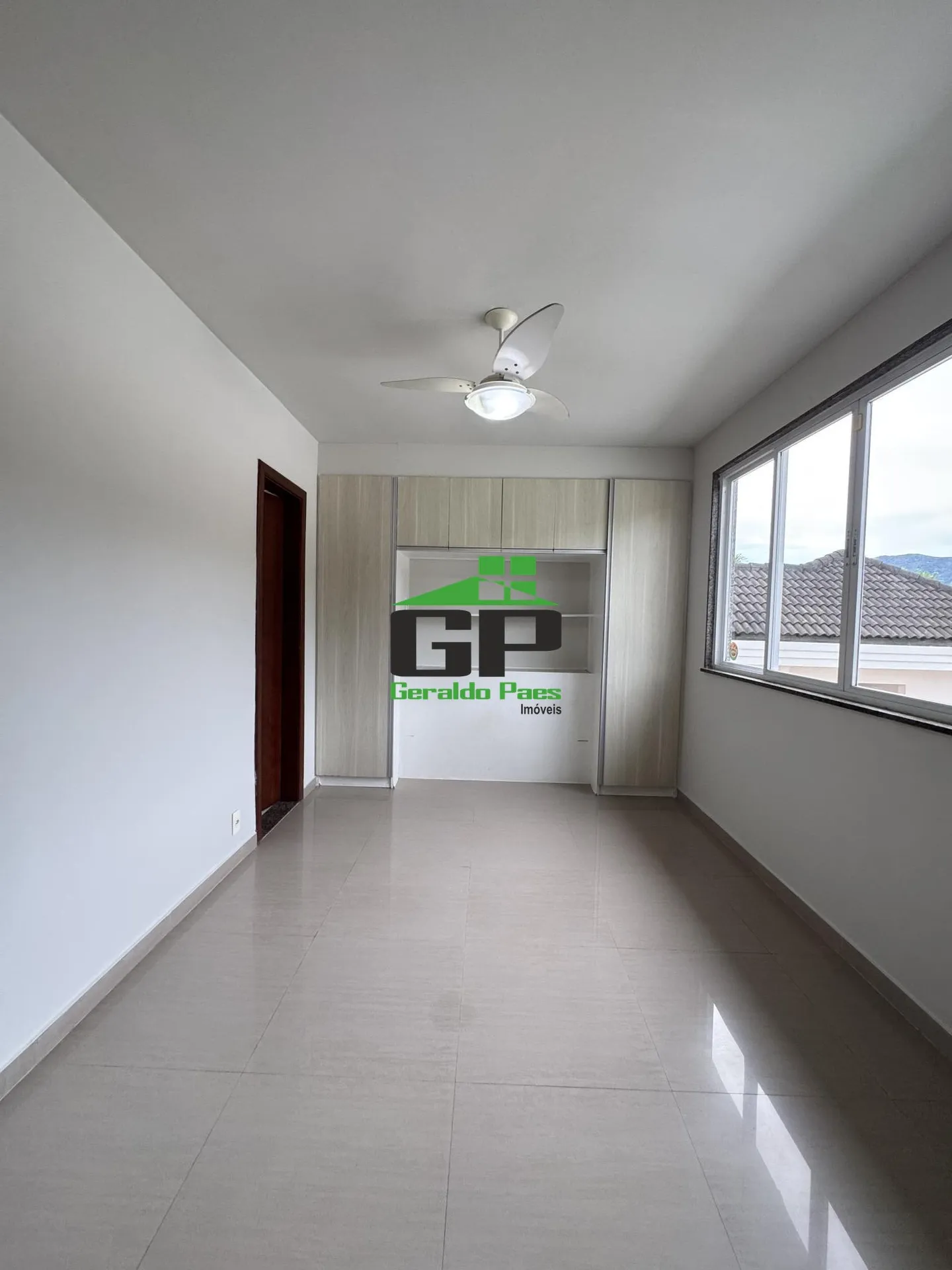 Casa com 5 quartos e 5 banheiros, cozinha fechada — photo 14