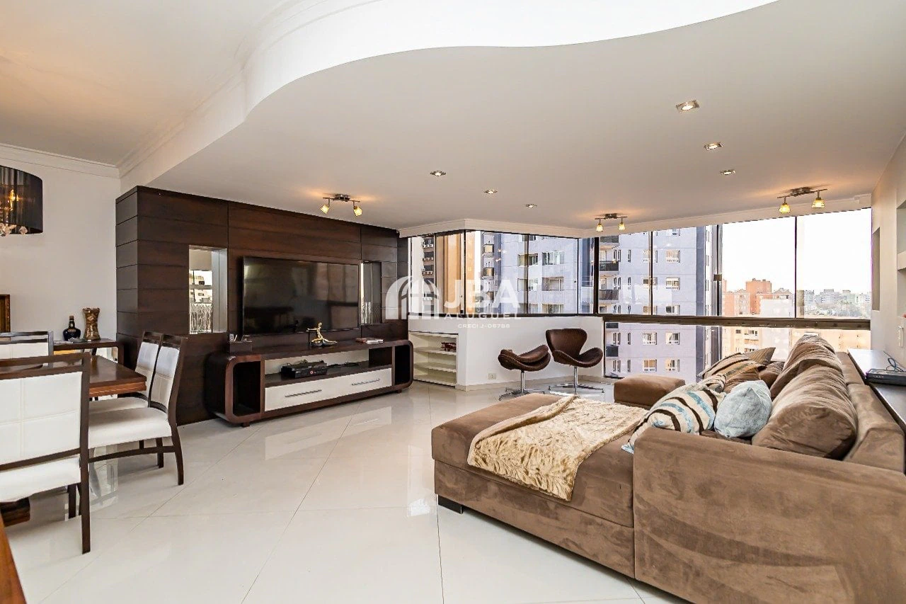 Квартира 226 м² з 3 спальнями та кухнею відкритого плану — photo 6