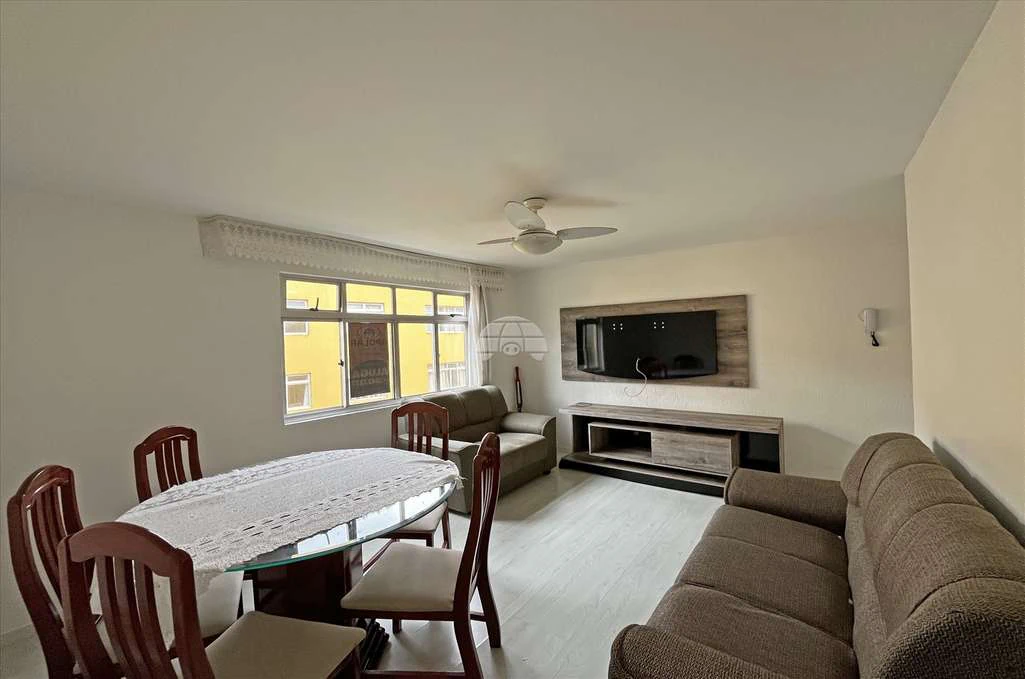 3-bedroom apartment with a full kitchen gas setup — photo 4