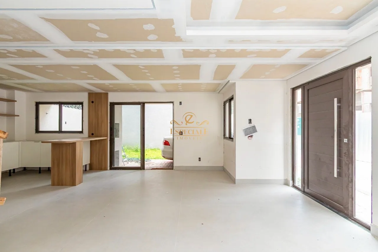 House with 3 bedrooms and a balcony in a gated community — photo 11