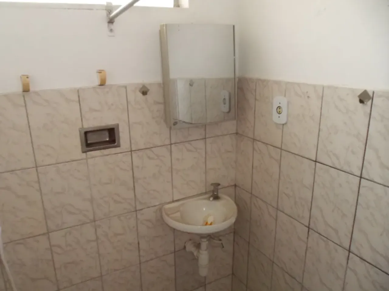 Apartamento conjugado de 27 m² com 1 quarto e cozinha compacta — photo 9