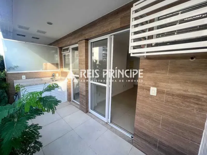 92 m² apartment with 3 bedrooms and a pool in the building — photo 10
