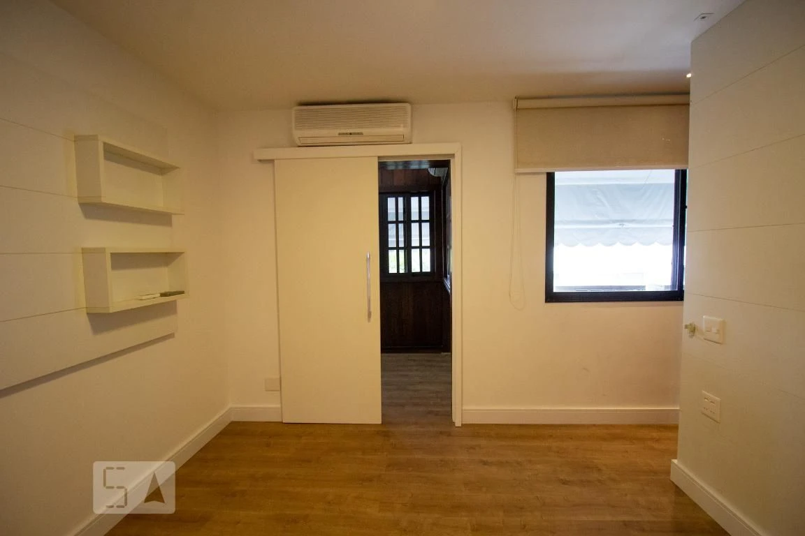3-bedroom apartment with a balcony and built-in BBQ — photo 15