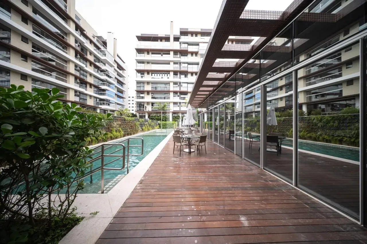 Apartamento mobiliado com 3 suítes e 130 m² — photo 28