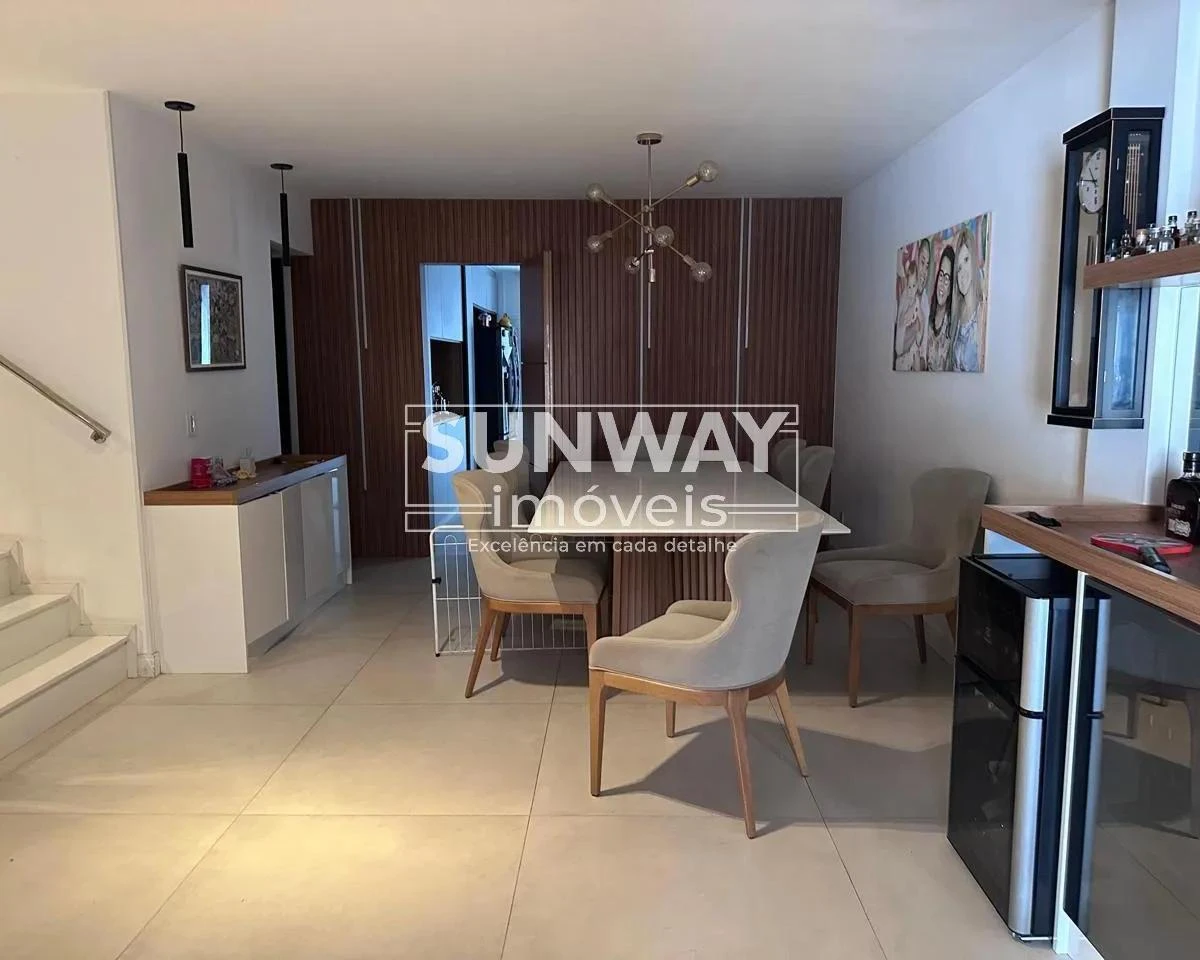 Робоче місце та 6 спалень: будинок 410 м² — photo 4