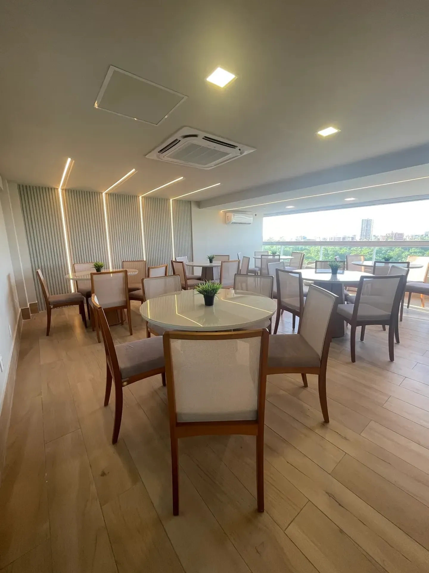 One-bedroom apartment with a water view in João Pessoa — photo 43