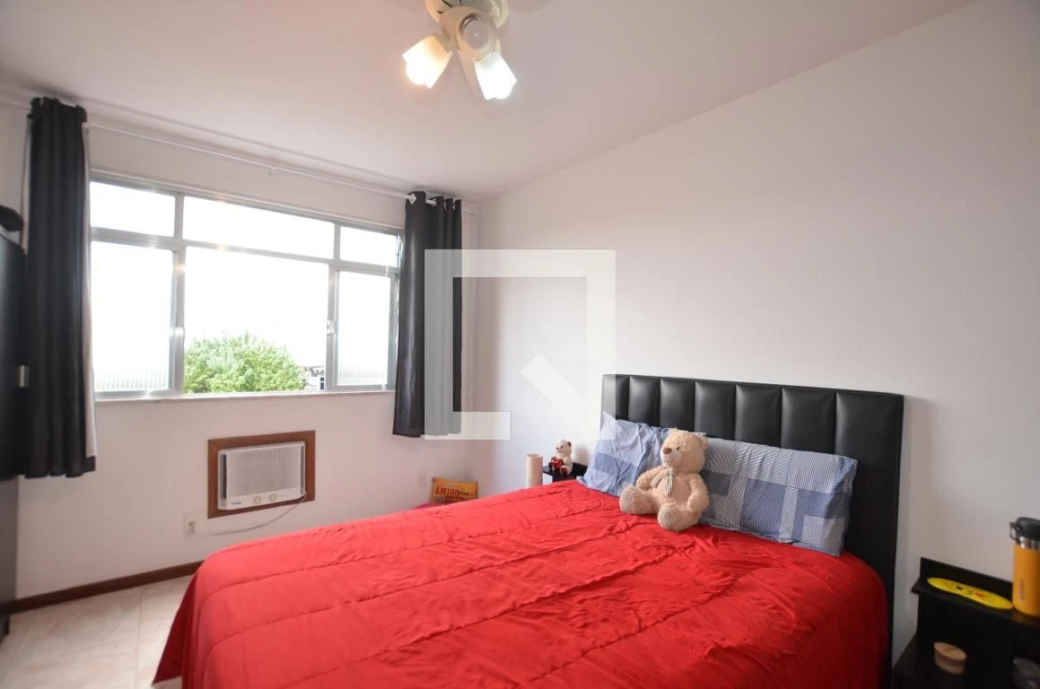 80 m² apartment with a walk-in closet and a home office — photo 9
