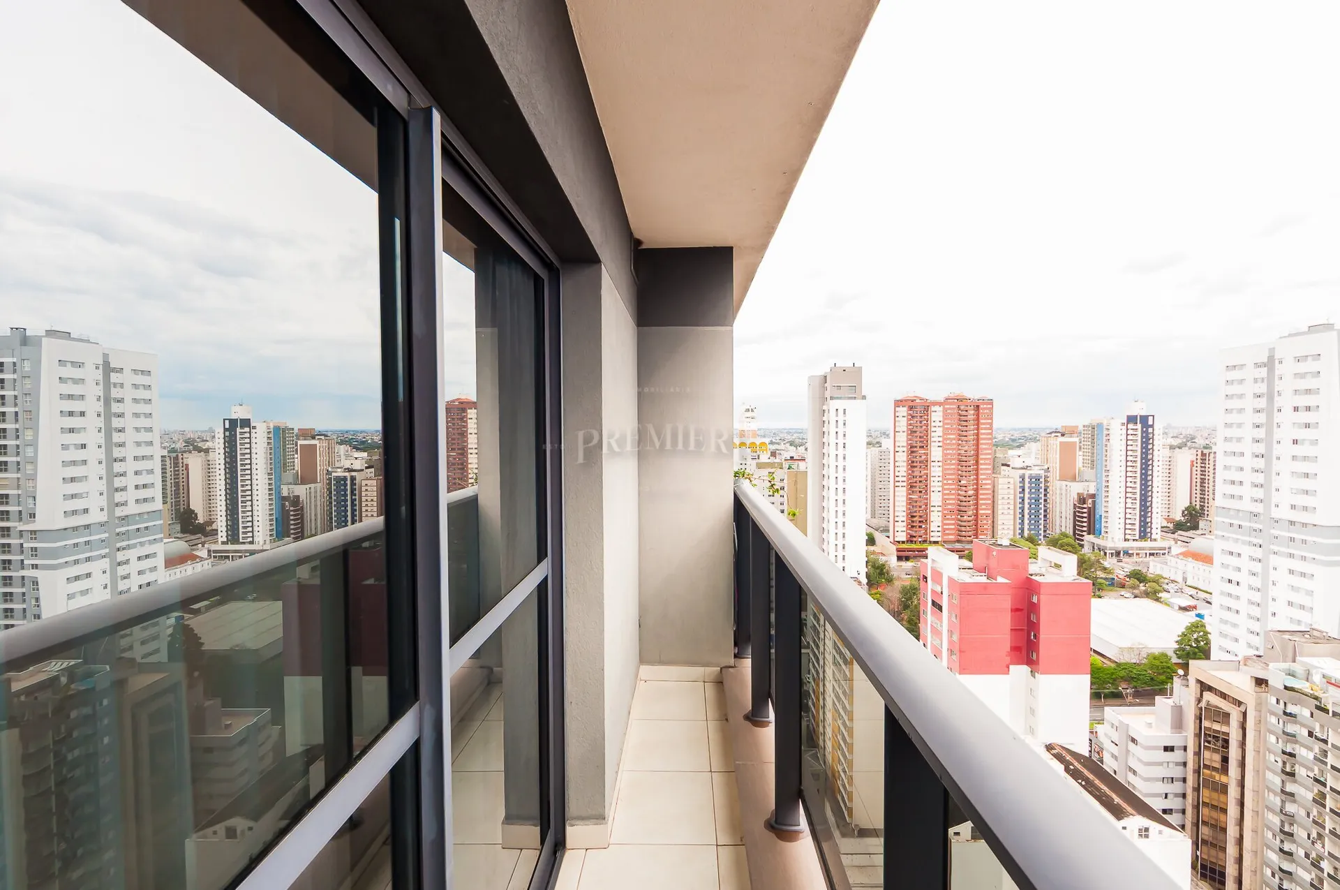 Furnished 85 m² apartment with 1-bedroom suite — photo 8