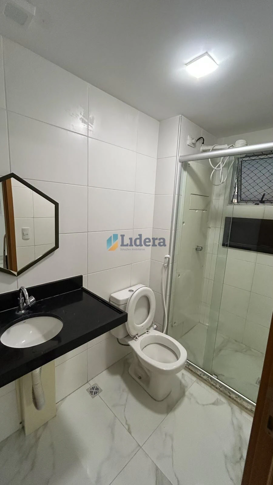 3-bedroom apartment in a building with a gym — photo 11