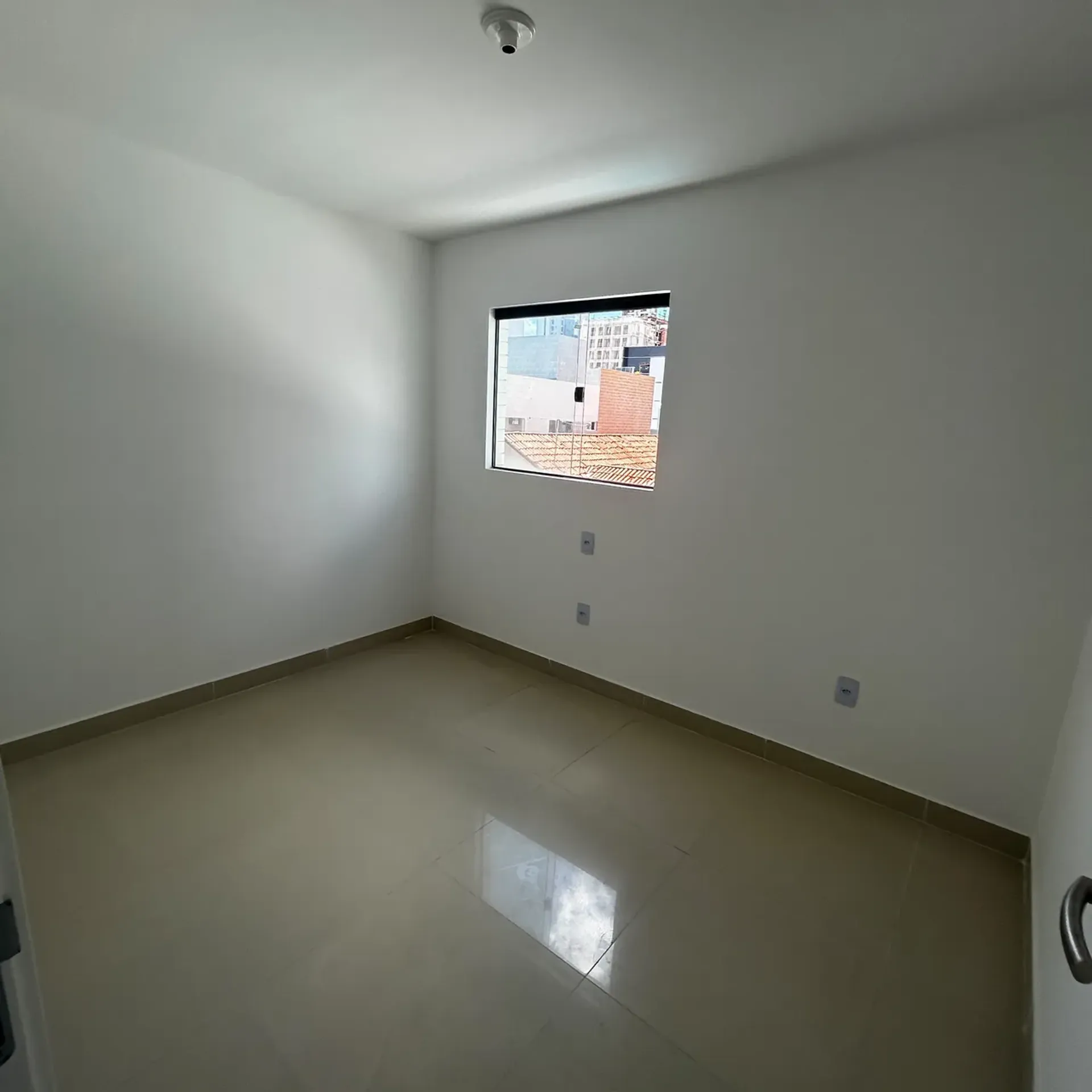 3-bedroom apartment, 1 with its own bathroom, 68 m² — photo 5