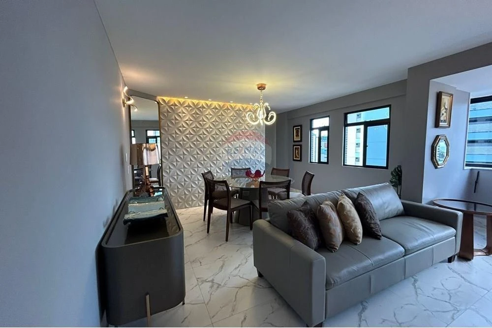 Furnished apartment, 132 m², with a glass-enclosed balcony — photo 27
