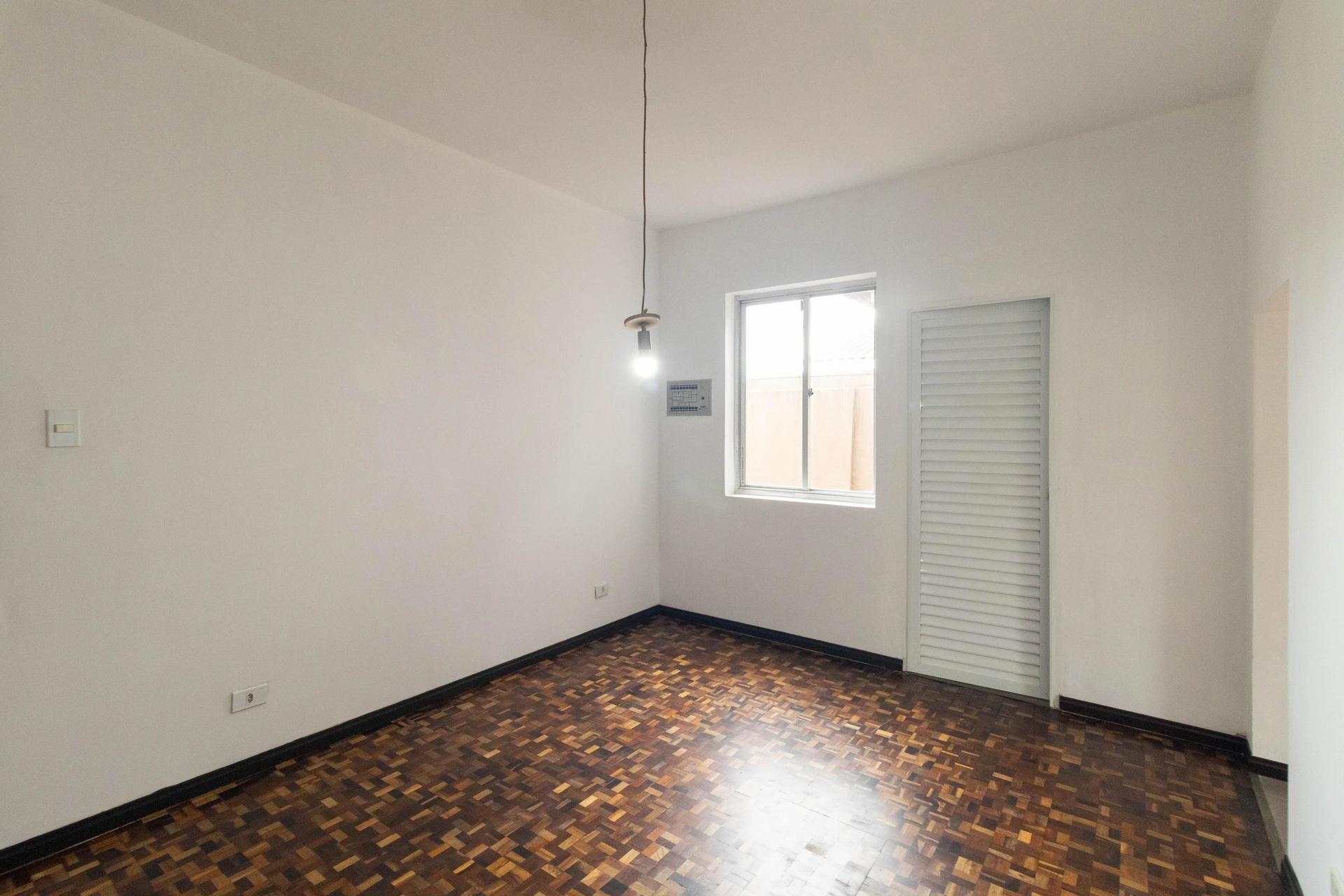 House, 195 m², with floor-to-ceiling windows — photo 64