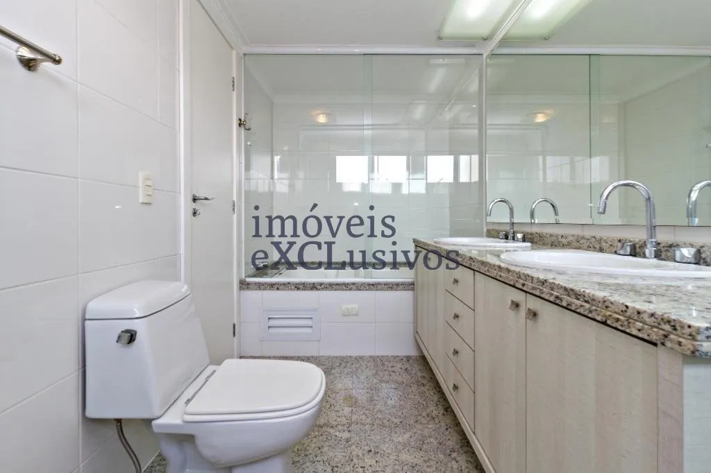 Penthouse with 4 en-suite rooms, balcony and private garden — photo 16
