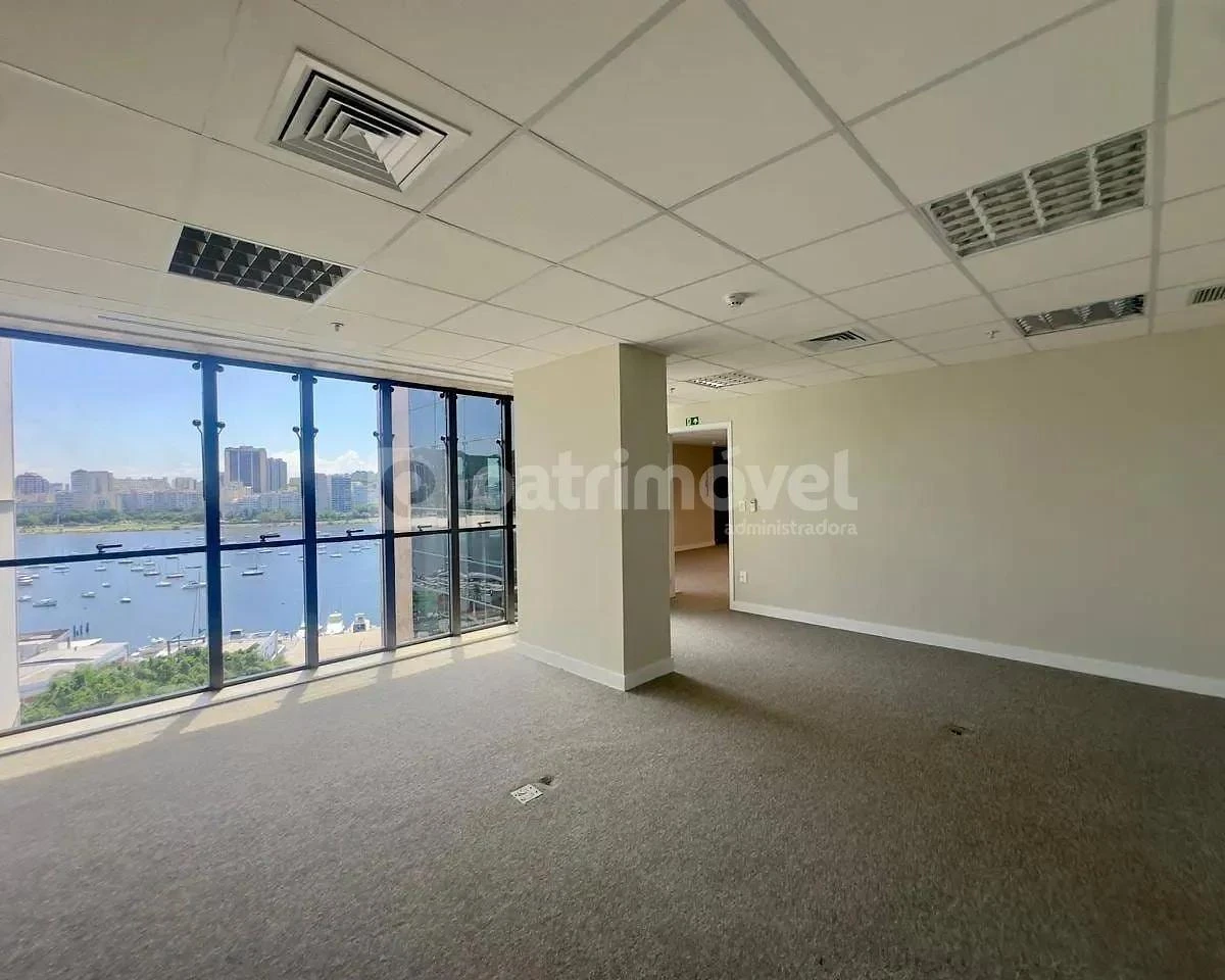 Sala comercial de 779 m², 1 quarto e 6 banheiros — photo 12