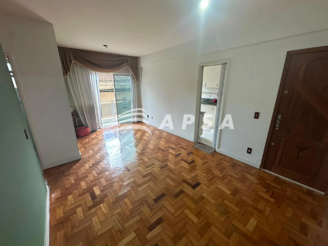 Unfurnished 2-bedroom apartment with 2 bathrooms — photo 3