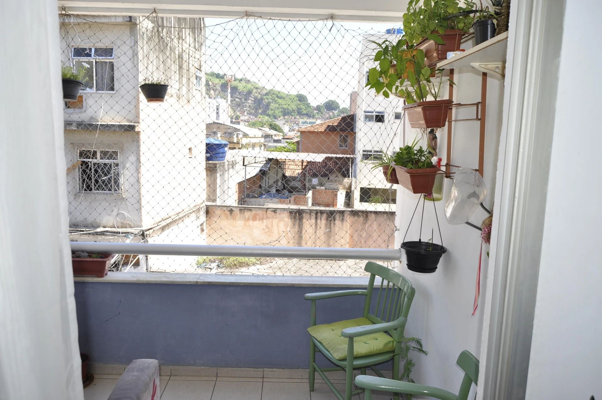 Apartamento mobiliado com 2 quartos e varanda privativa — photo 6
