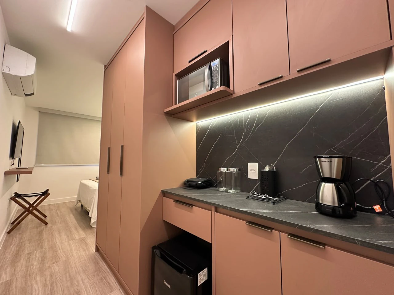 87 m² apartment with a home office and a mountain view — photo 9