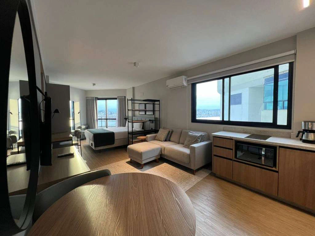 Furnished 42 m² apartment with an open-plan kitchen — photo 5