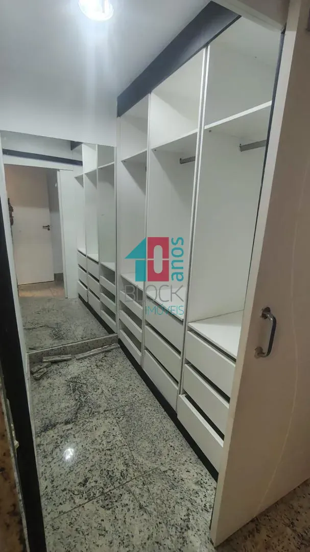 Casa de 480 m² com 5 quartos, 1 suíte e 2 vagas — photo 24