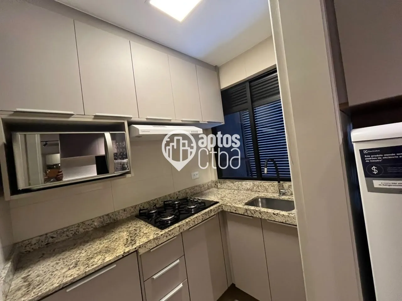 Furnished studio in a building with a gym
