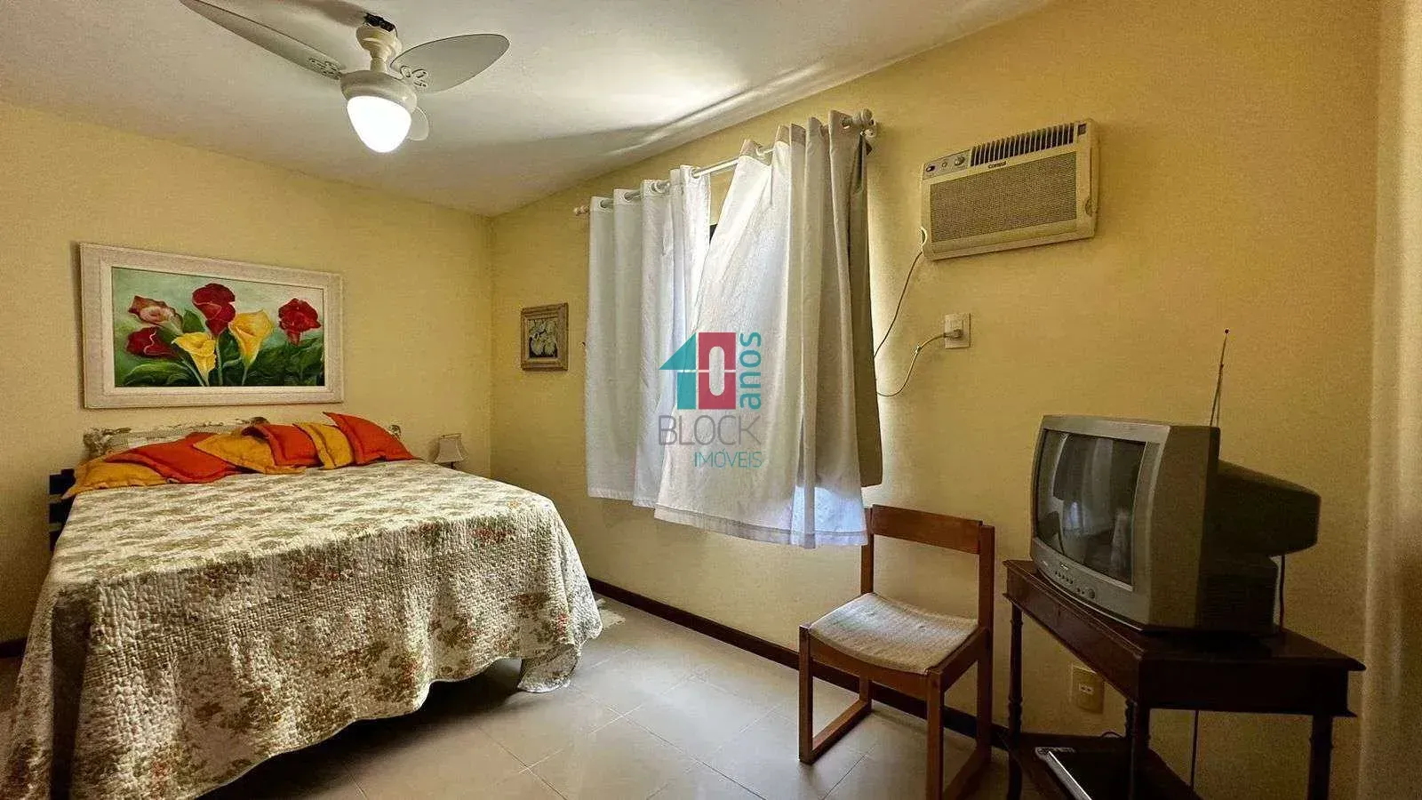 Washing machine in a 2-bedroom apartment, 208 m² — photo 12