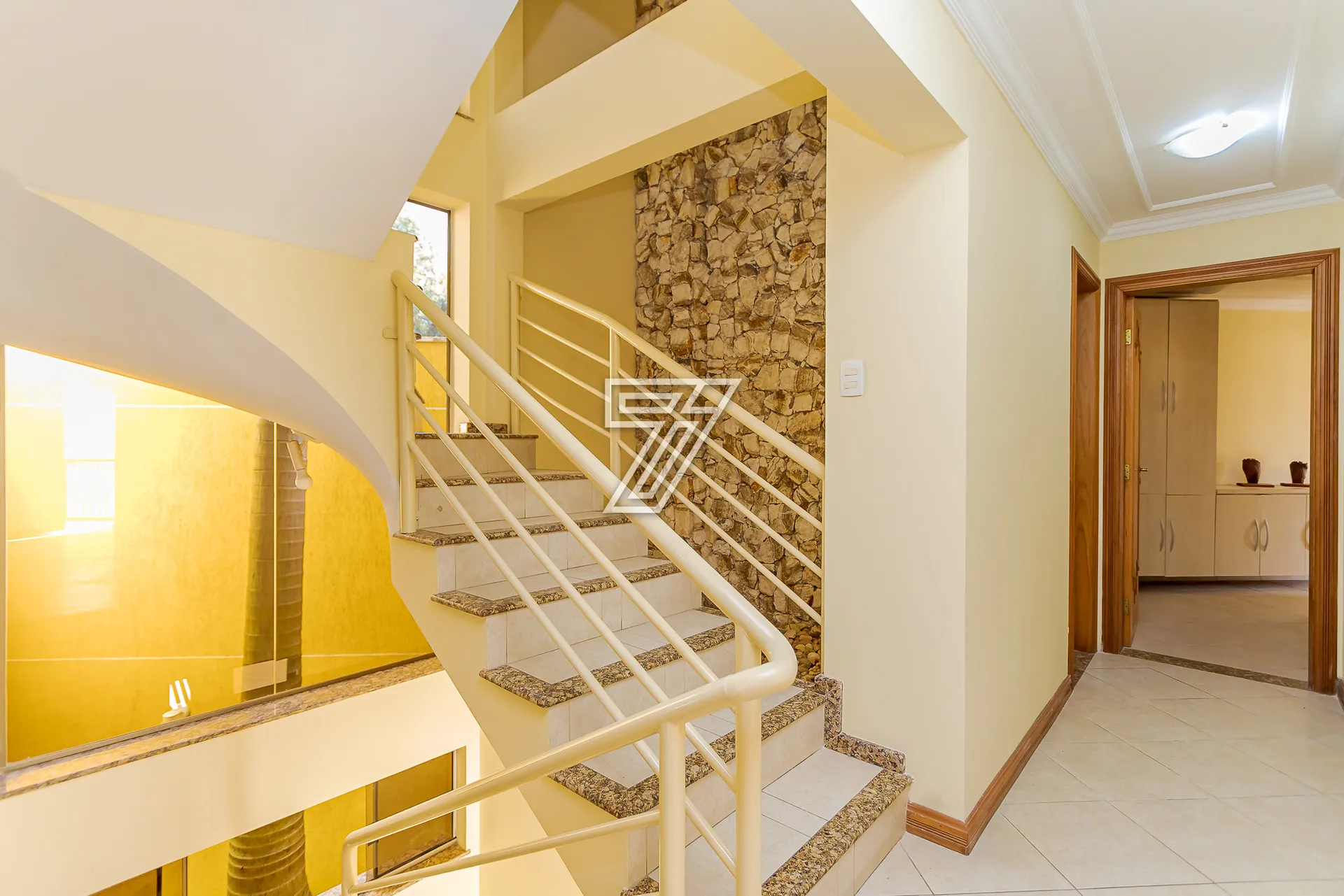 House with 4 bedrooms, 5 bathrooms and 540 m² — photo 12