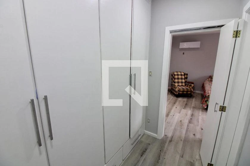 Furnished house, 260 m², with a bathtub — photo 34