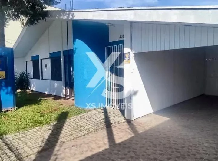 House with 195 m², 1 bedroom, and balcony grill
