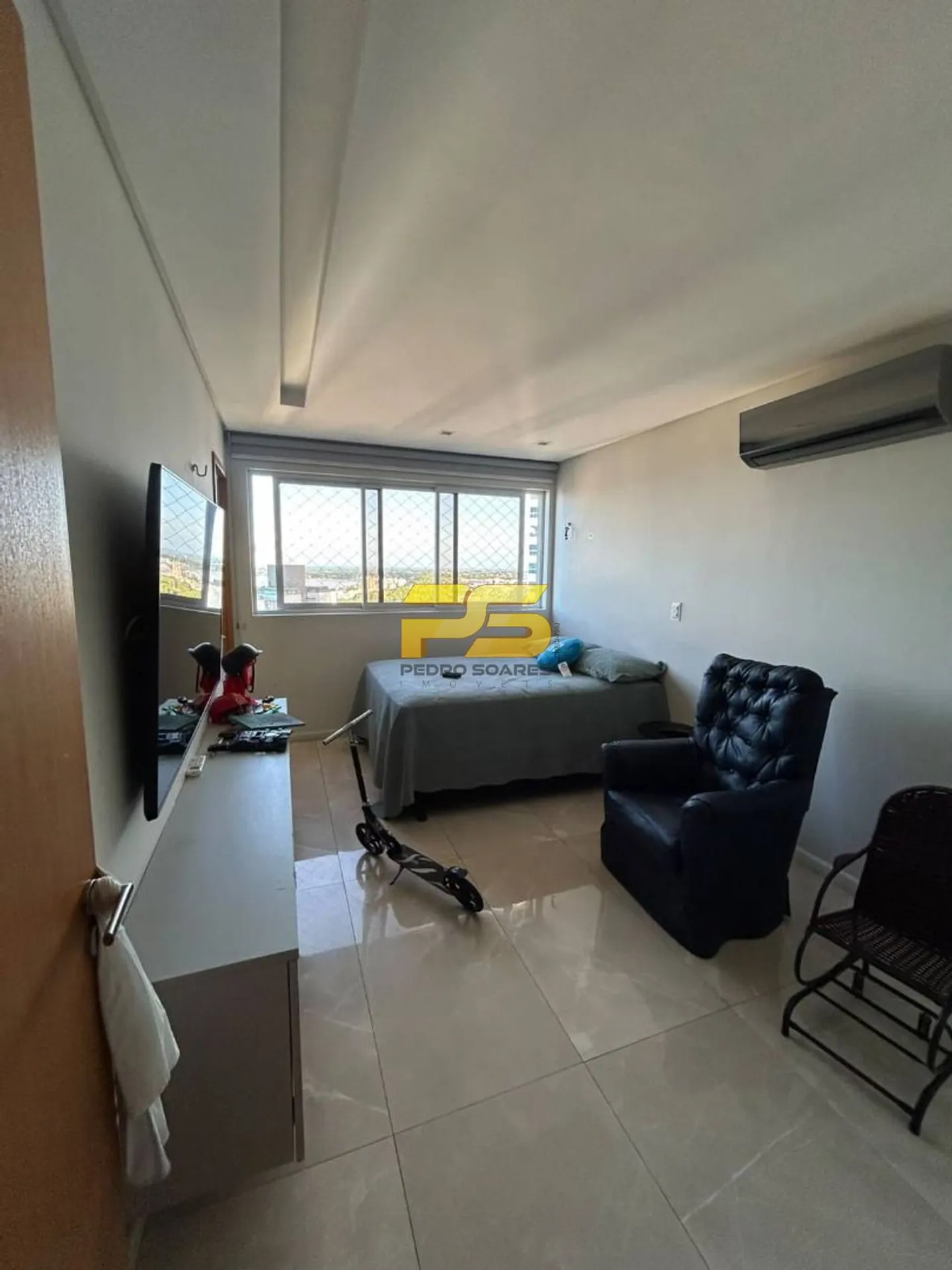 3-bedroom apartment with a water view — photo 6