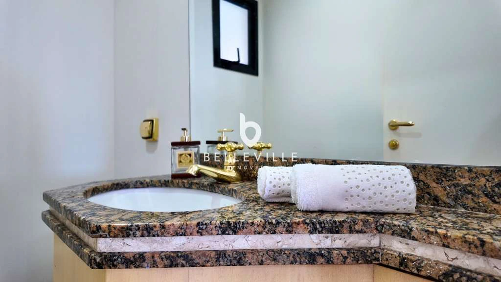 Apartamento de 3 dormitorios con cocina abierta y 254 m² — photo 5