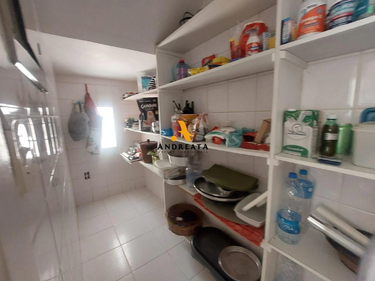 425 m² house with a private pool and a bathtub — photo 4