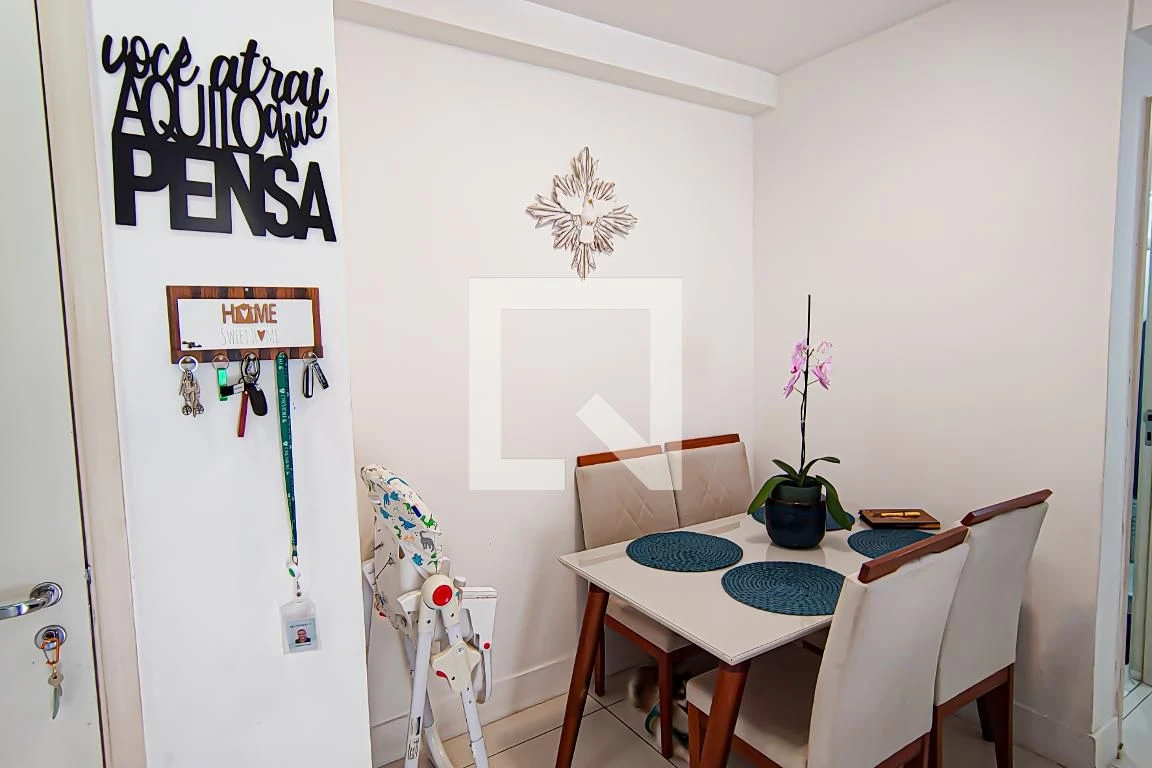 Apartamento mobiliado com 2 quartos e varanda com churrasqueira — photo 32