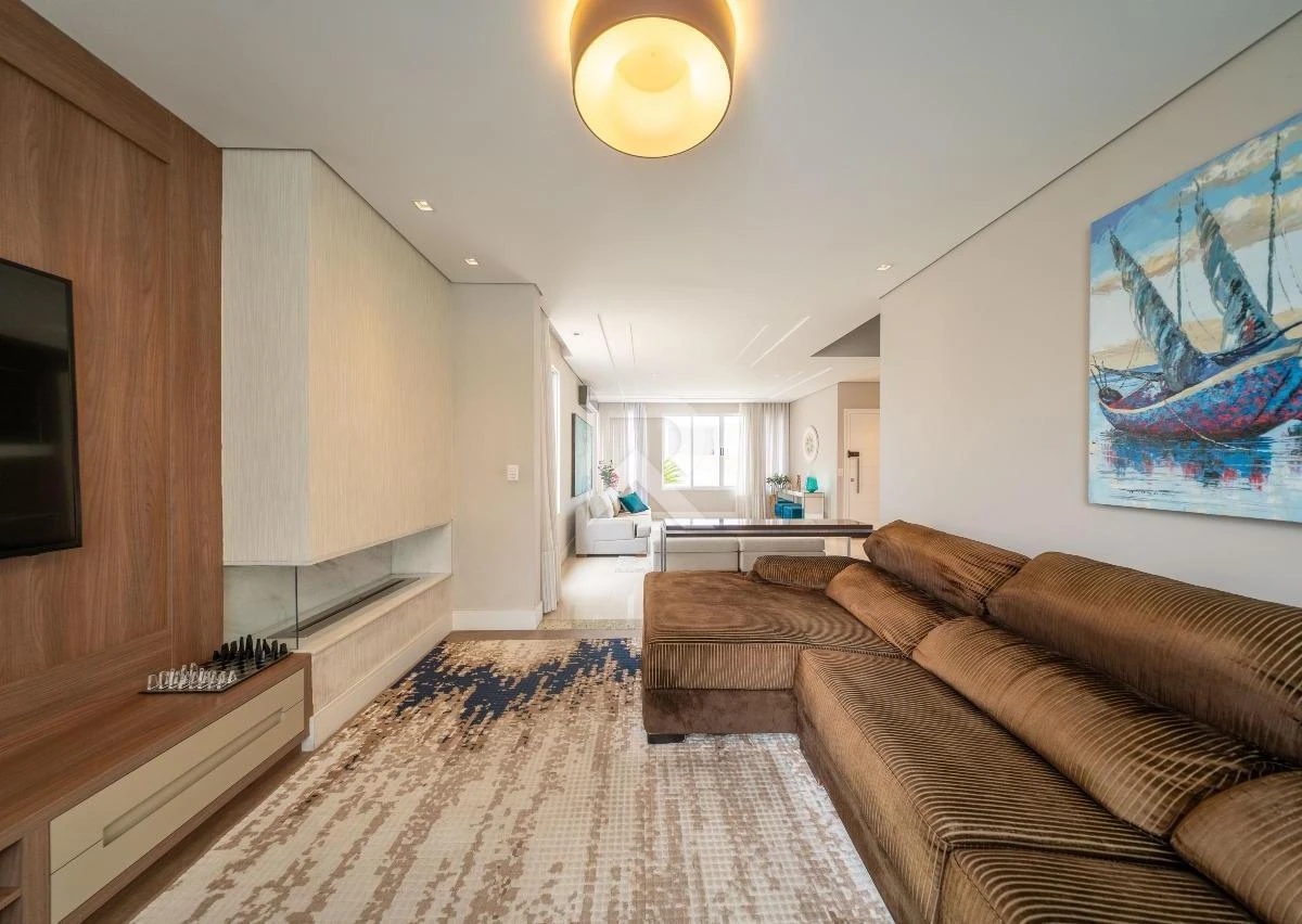 Furnished house, 400 m², with a bathtub — photo 14