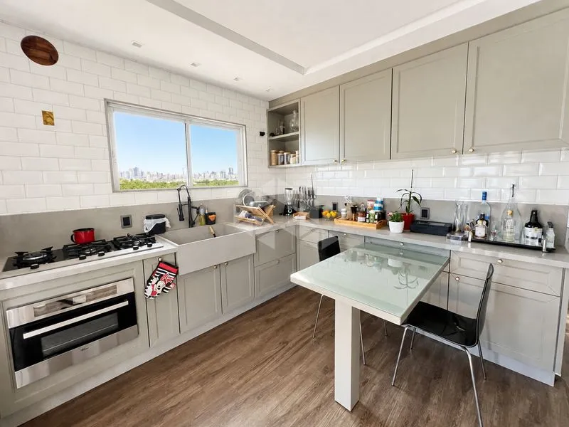 Furnished house, 350 m², with a water view — photo 22