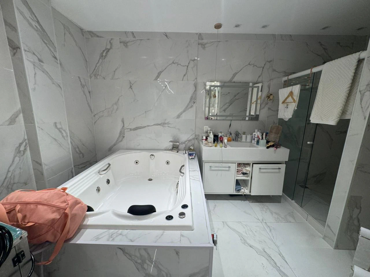 Apartamento mobiliado de 270 m² com 4 dormitórios e 2 vagas — photo 6