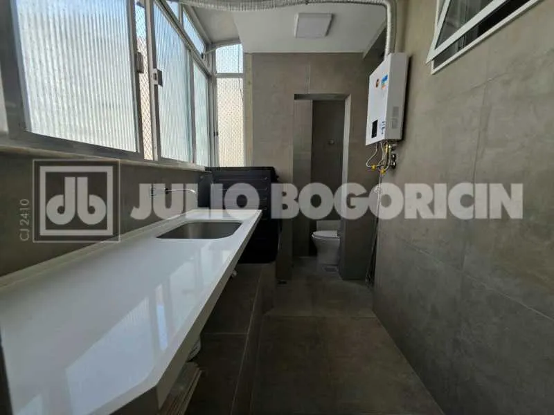 Apartamento, 79 m², com janelas do piso ao teto — photo 12