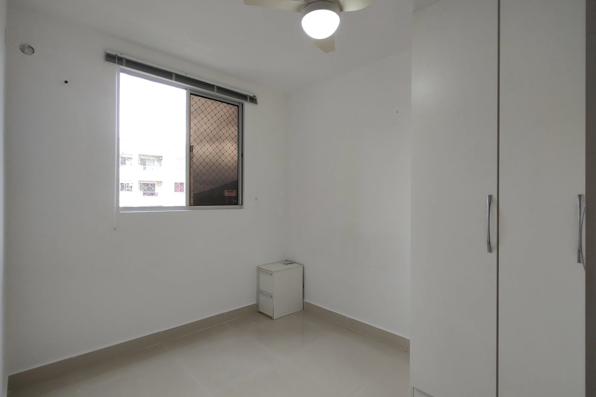 2-bedroom apartment in a building with a gym — photo 14
