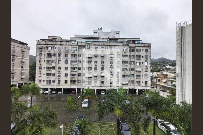 2-bedroom apartment in a building with a gym — photo 6