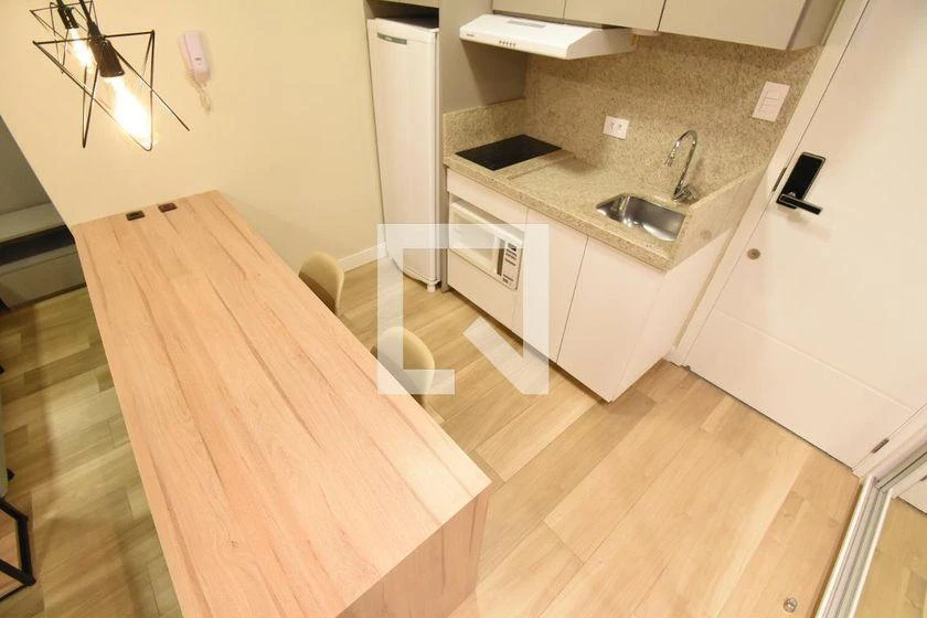 Apartamento amueblado de 1 dormitorio y cocina abierta — photo 9