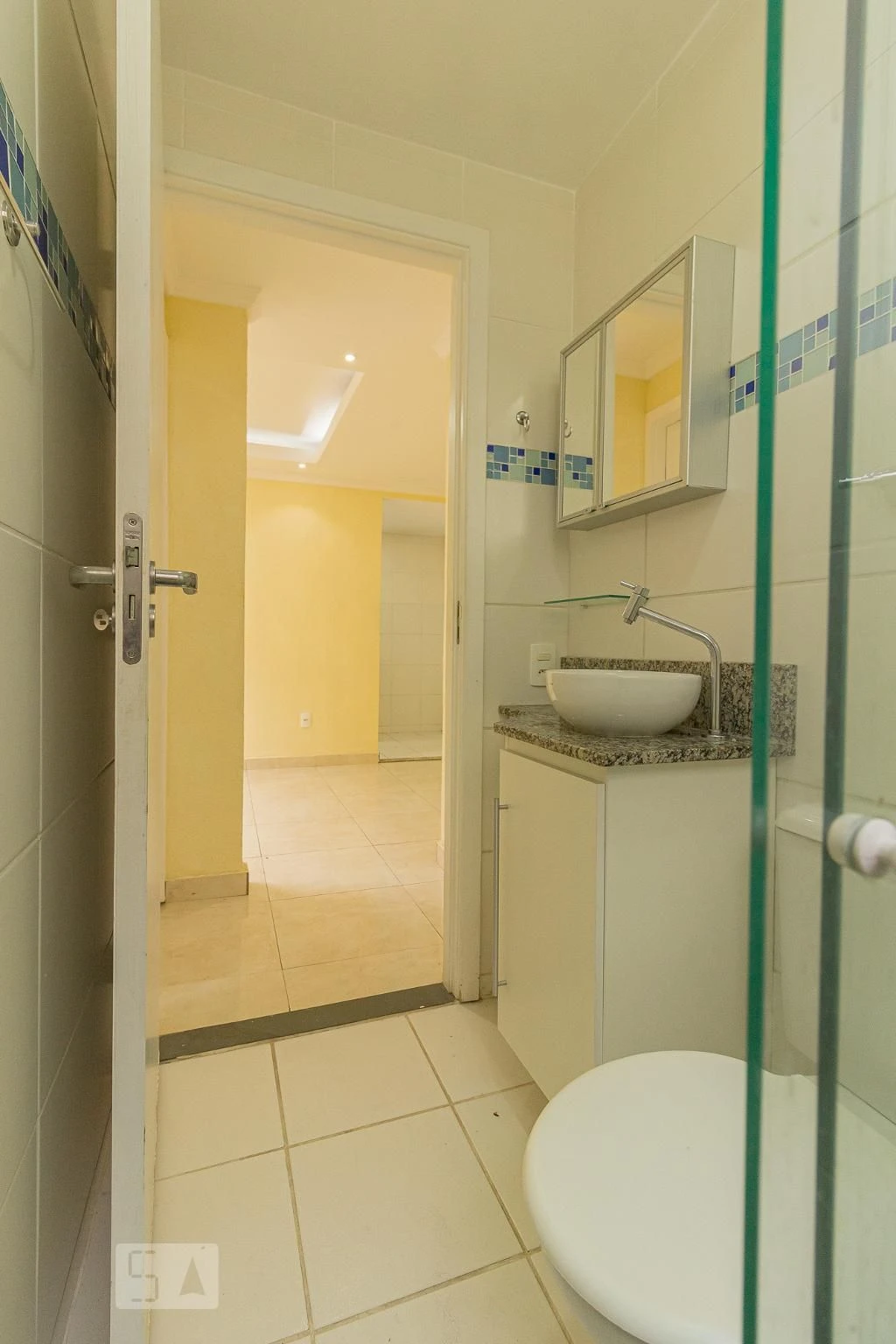 2-bedroom apartment with 1 bathroom and parking — photo 15
