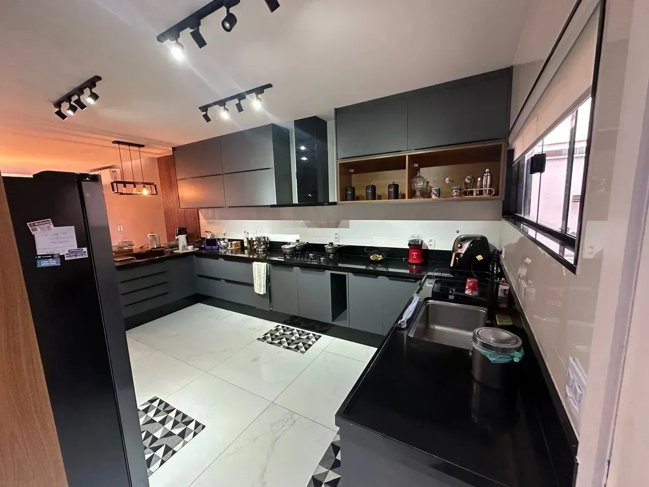 Casa mobiliada com 5 quartos e 5 banheiros, 488 m² — photo 16