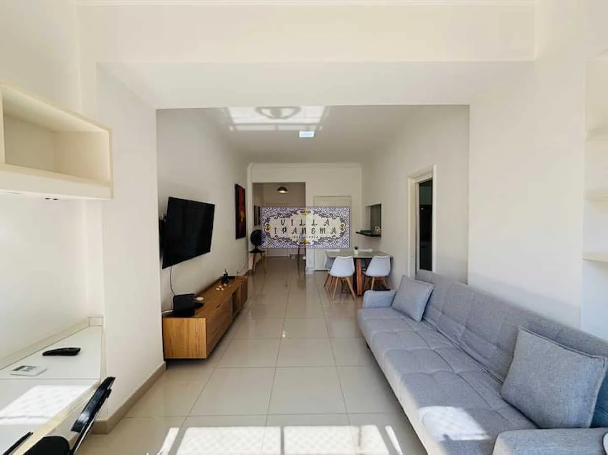 Furnished 1-bedroom apartment with ready-to-use desk