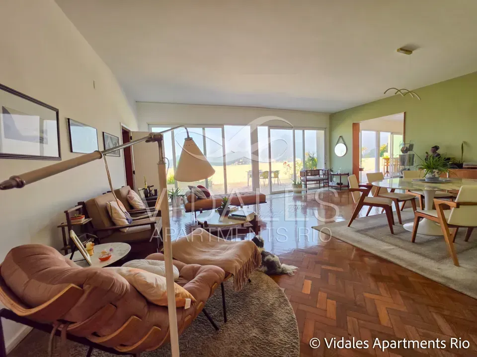 Furnished 715 m² apartment with 4 en-suite bedrooms — photo 17
