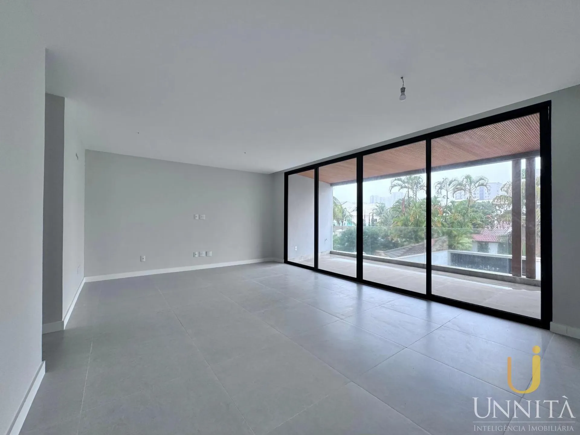 House, 510 m², with a grill on the balcony — photo 21
